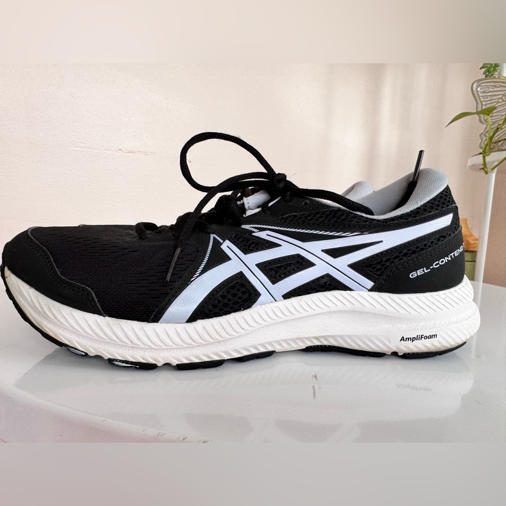 Women’s ASICS Gel-Contend 7 Black and White Running / Walking Shoes size 10.5 - Picture 3 of 10